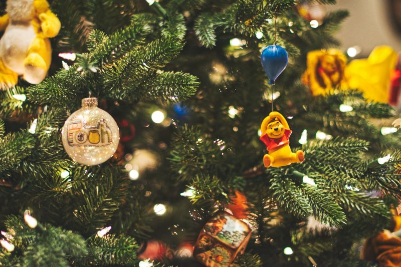 Unwrap the Joy and Delight of Glass Ornaments and Accessories for a Memorable Christmas