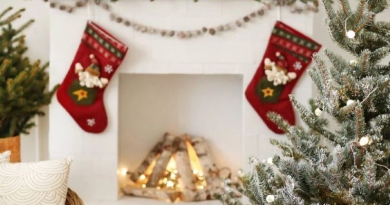 Deck the Halls with Hilarious Lyrics: A Look at the Funniest Christmas Carols