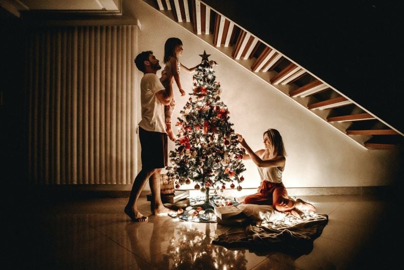 Why Opt For 9 Foot Artificial Christmas Trees?